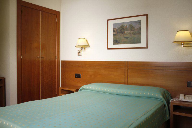 Yit Conquista De Toledo Hotel Bilik gambar